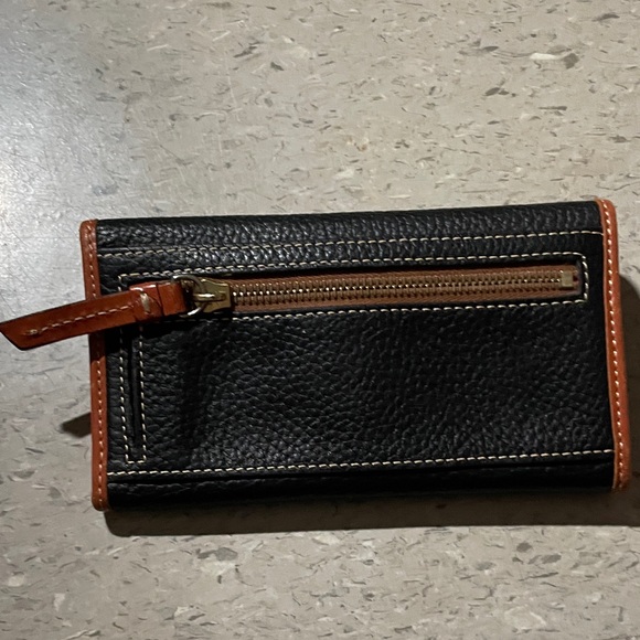 Dooney & Bourke Pebble Grain Leather Continental Clutch Wallet Black BrownColor - Picture 12 of 13